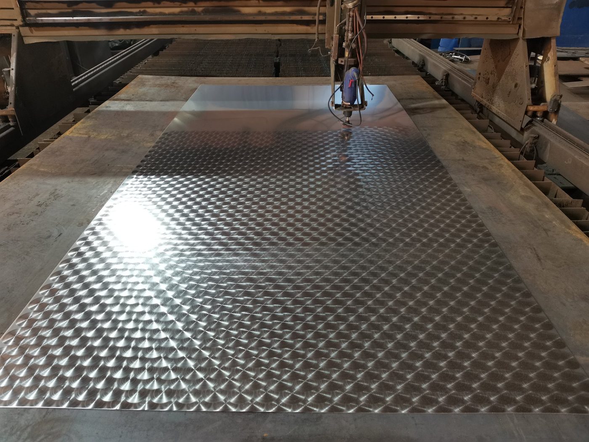 Шлифовка нержавейки Рыбья чешуя